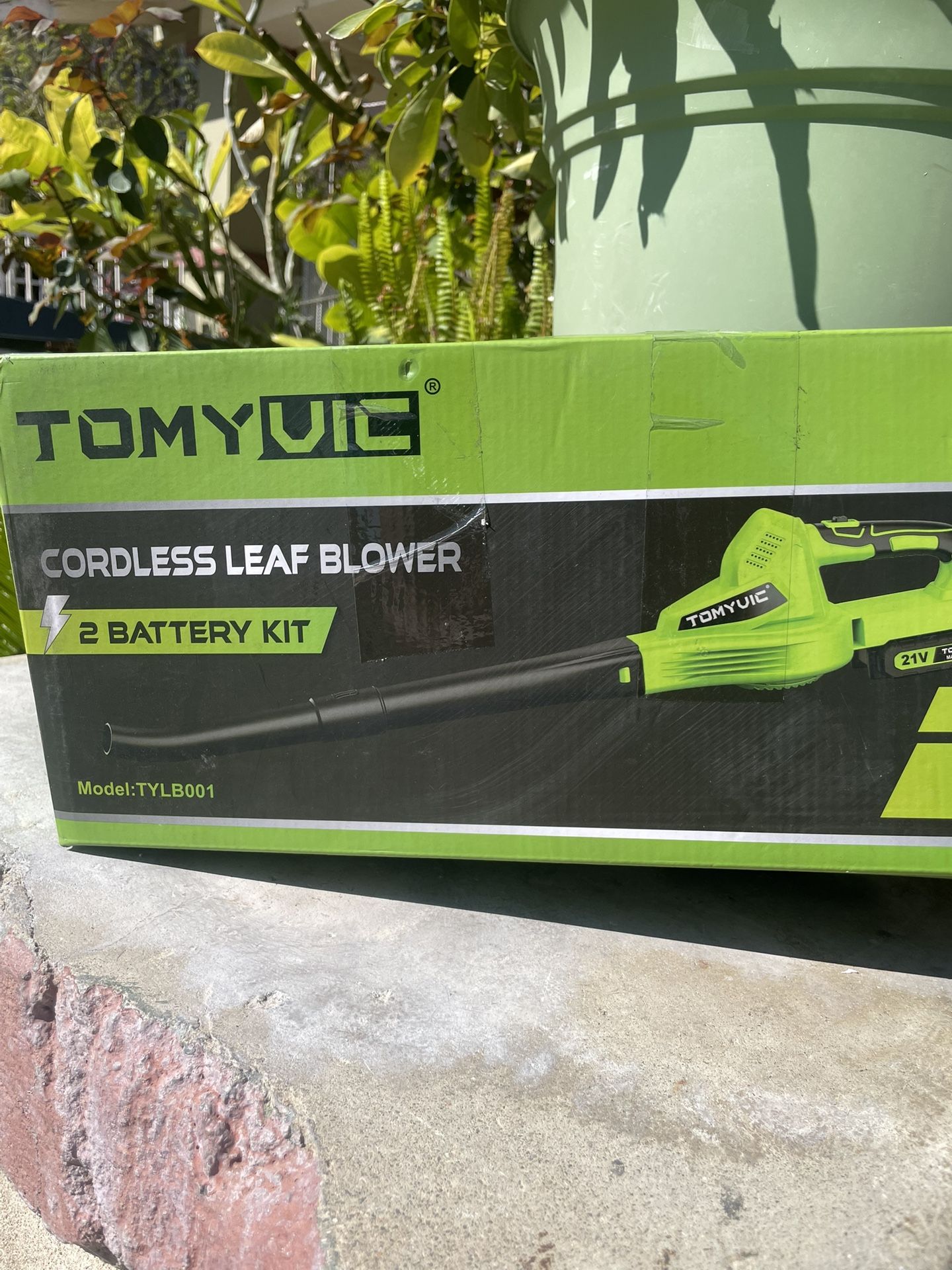 Tomyvic Cordless Leaf Blower 