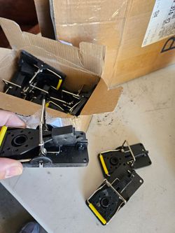 Mouse traps