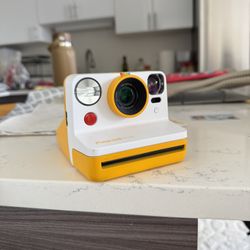 Polaroid Now Camera