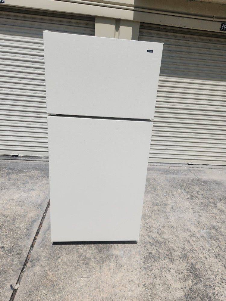 Hotpoint Cream Refrigerator 