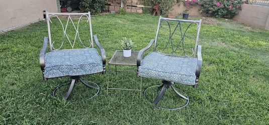 **3-Piece Outdoor  Patio Swivel Chair and Side Table Set**