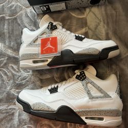 Air Jordan 4 Retro OG “White Cement” Size 9.5