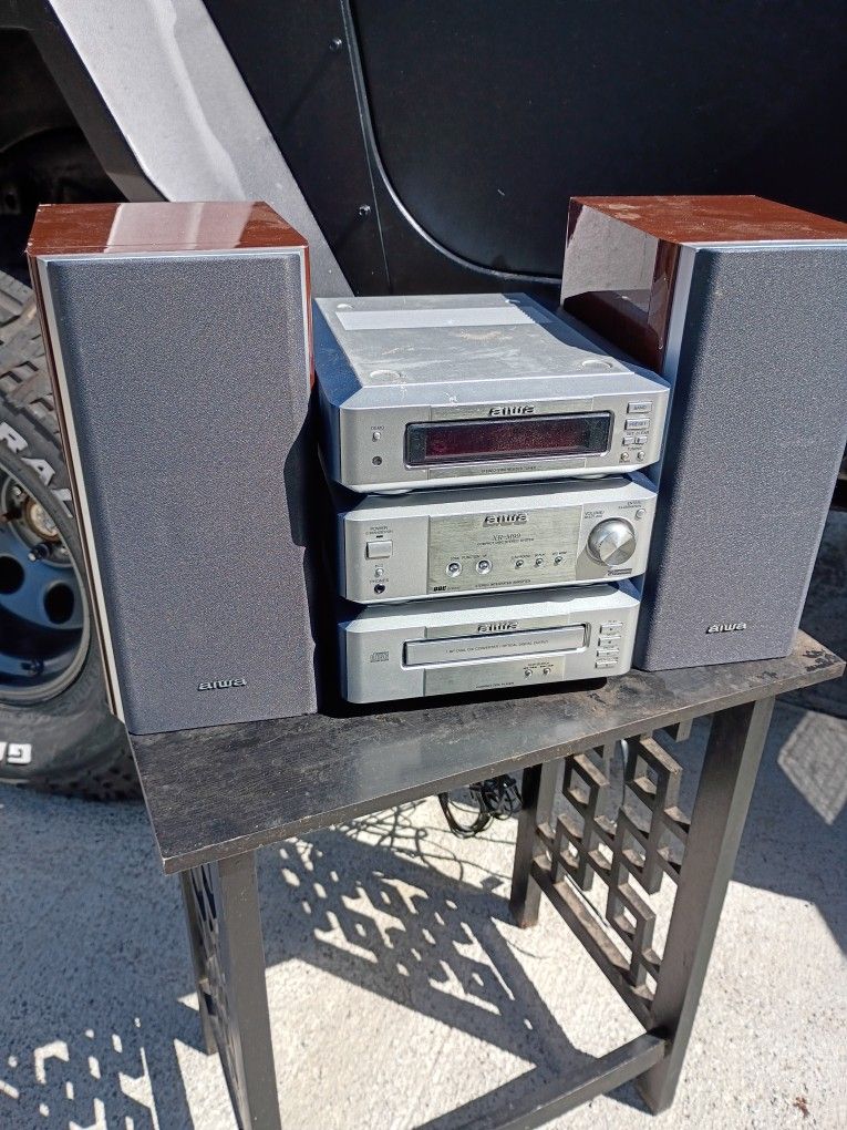 Aiwa XR Audiophile Hi-Fi Compa CT Stereo System