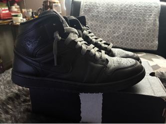 Jordan 1’s sz 10.5