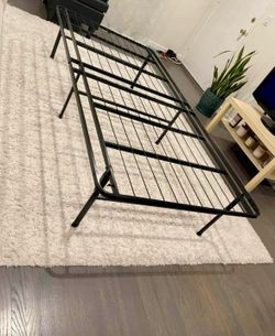 TWIN SIZE METAL BED FRAME FOLDABLE  (LIKE NEW) (VERY STURDY)