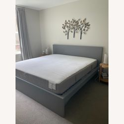King bed frame