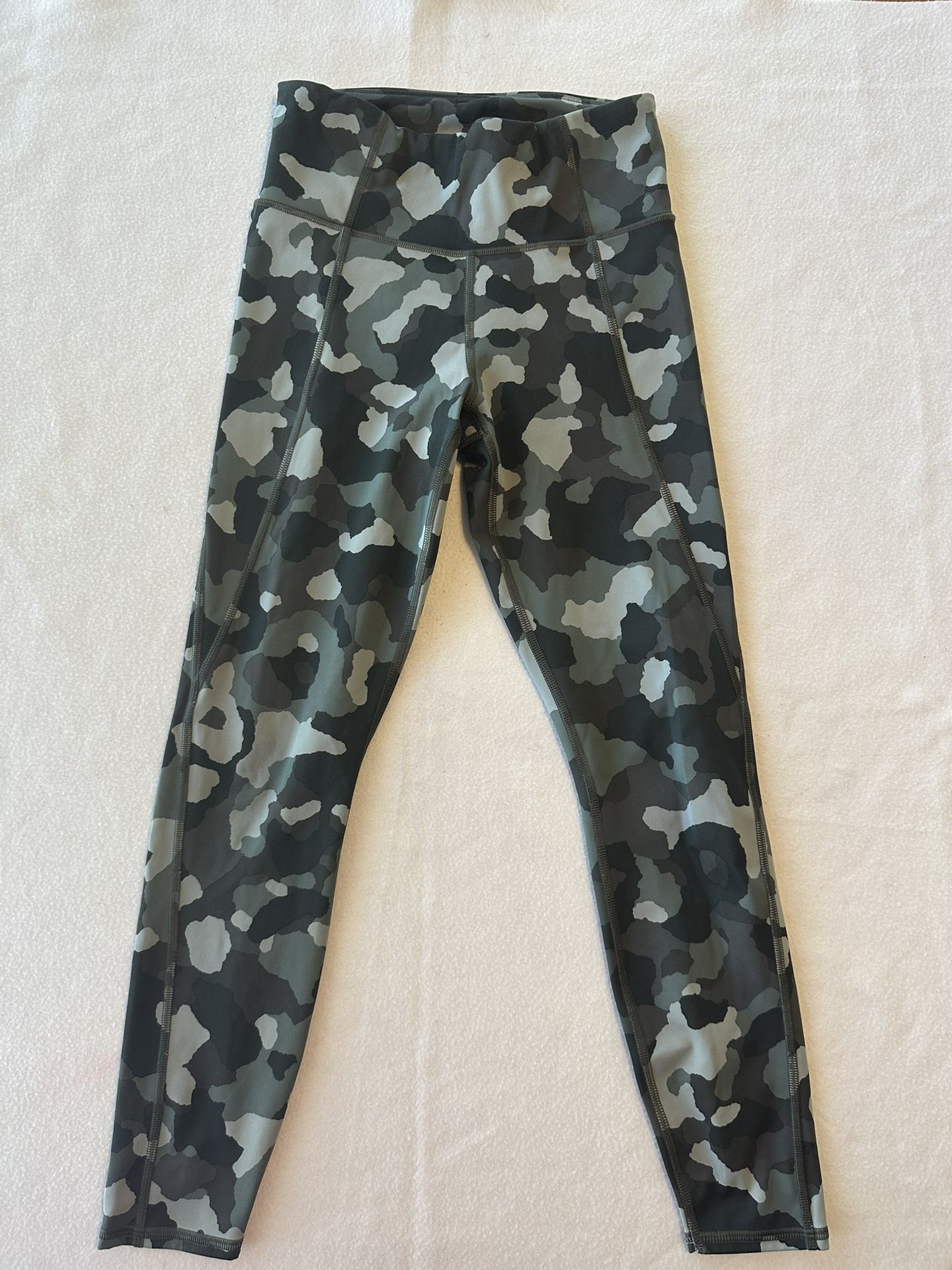 Size XS Athleta Lightning Camo 7/8 Tight Capri Leggings Spandex   #11