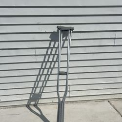 Adjustable Aluminum Crutches – Lightweight & Comfortable