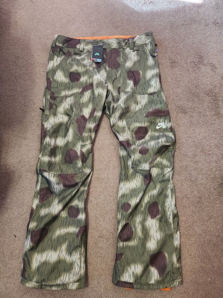 Nike Snowboard Pants