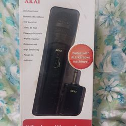 AKAI  Wireless Microphone 