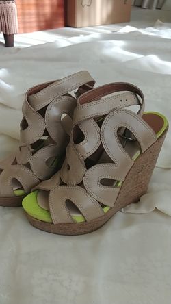 New Lucky Brand Wedges