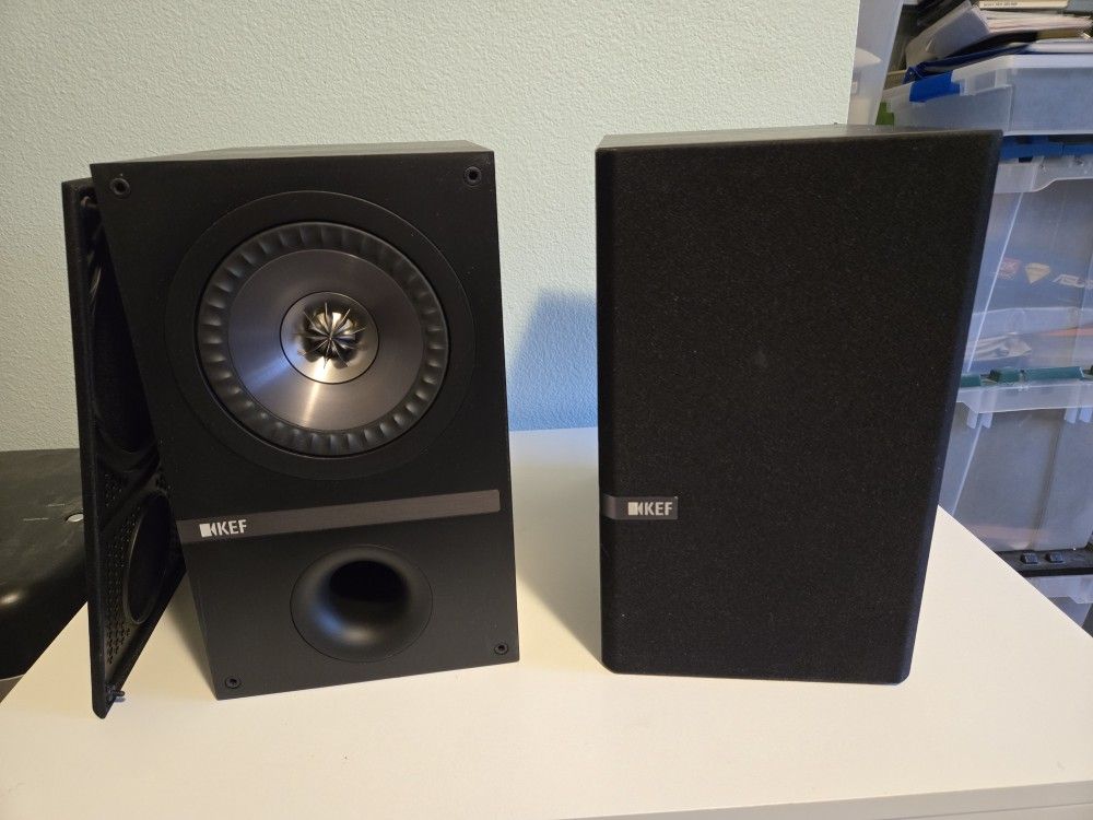 Kef Q-100 Bookshelfq Speakers