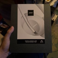 Bose Noise Cancelling 700 Headphones 