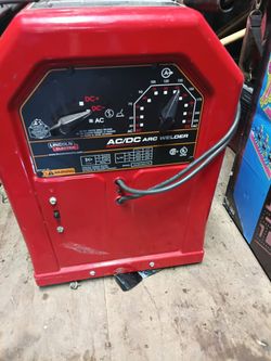 Lincoln 225/125 sick welder