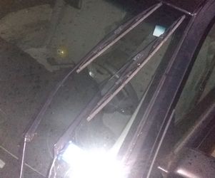 Ford fusion 06 to 09 windshield wiper arms with wiper blades. Good condition