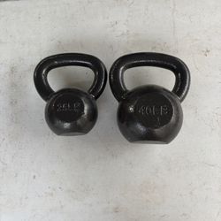 20lbs and 40lbs kettlebell