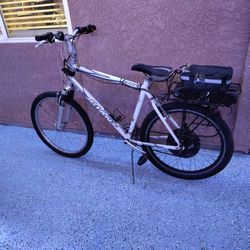 Electric Bike 56 Volts It Comes With 2 Battery 