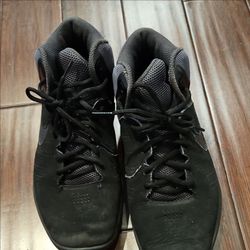 Nike shoes size 9.5