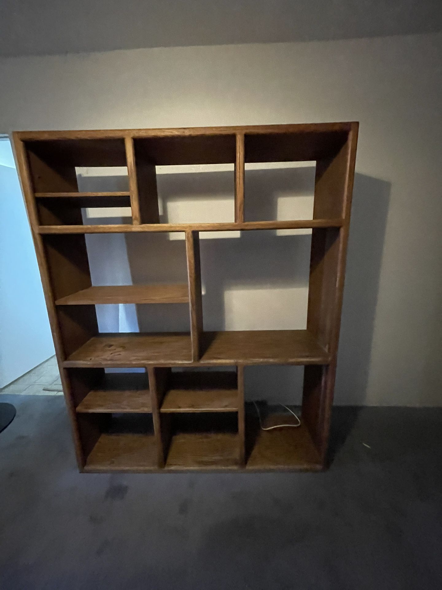 Entertainment shelf