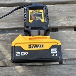 New 20v dewalt 5ah battery n charger