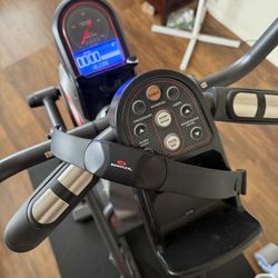 The Bowflex Max5 (M5)