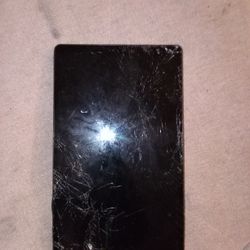 BROKEN SAMSUNG TABLET 