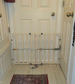 BABY/ Pet Gate