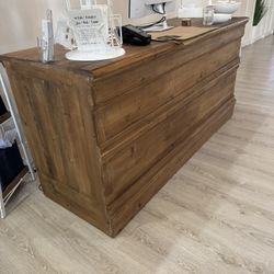 RUSTIC WOOD RETAIL COUNTER/boutique Checkout Desk/Salon Reception bar