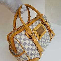 Louis Vuitton Damier Handbag 