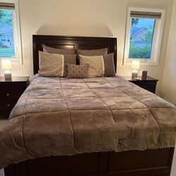 Queen Sized Bedroom Set