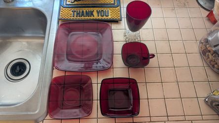 Ruby Red Plate/Cup Set