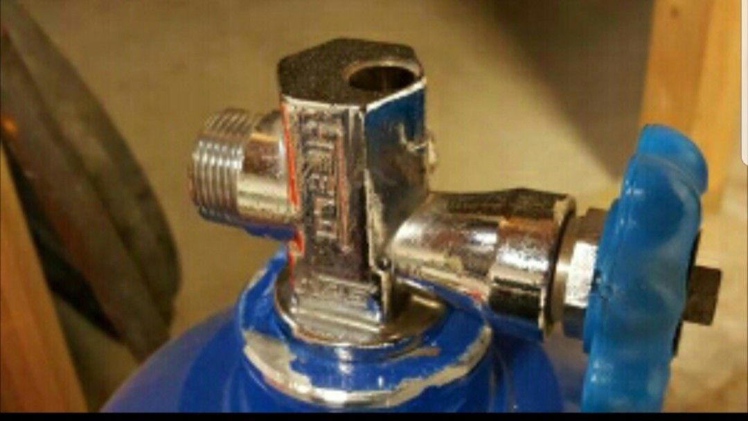 NITROUS OXIDE TANKS FOR SALE AND REFILL, REFILLS, NOS, NOZ, NOSS, NOZZ