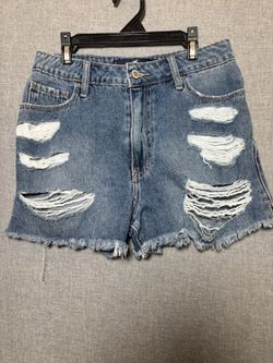 Hollister Ultra High Rise Denim Vintage Relaxed, Mom Shorts Distressed Size 25