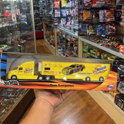 Hotwheels Nascar Team Transporters Nesquick
