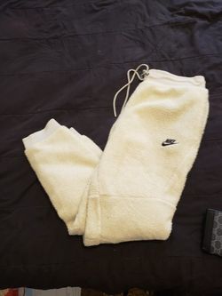 Medium nike joggers