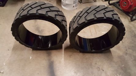 Forklift tires