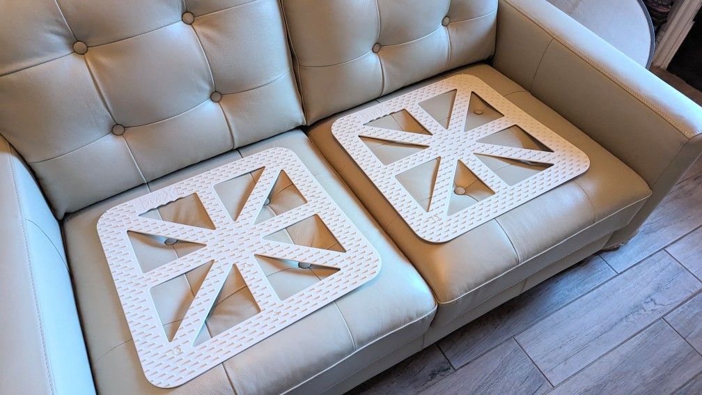 Training Mats For Dogs,  Cats , Etc