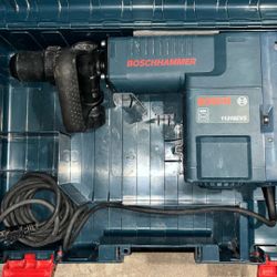 Bosch Demolition Hammer 