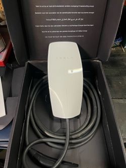 Tesla wall model 3