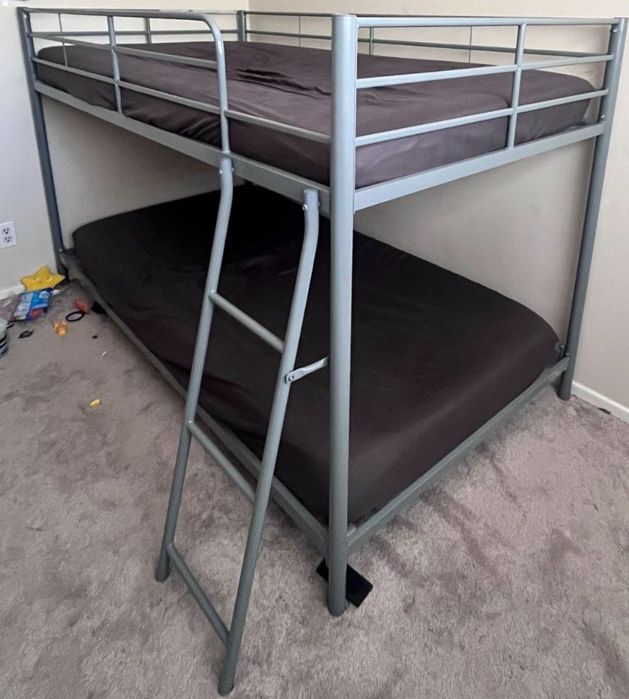 Bunk Bed 