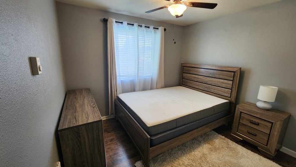 Queen Bedroom Set