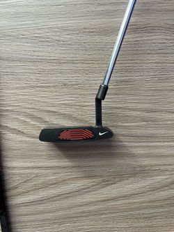 Nike Method Converge Putter B1-01 Right Handed RH Blade Black Red