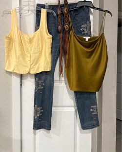 Women's Clothing Bundle – Jeans, Tops & Belt