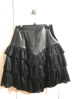 Ladies Chia leather and lace size 4 skirt