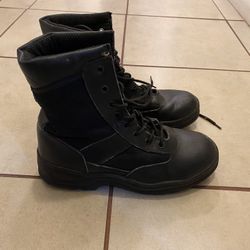 Men’s commando Boots Size 11