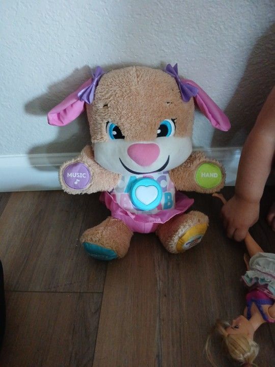 Musical Bear Teaches Your Little One With Songs