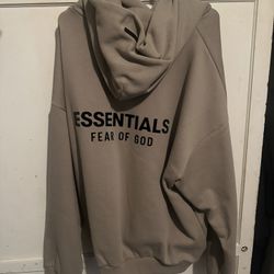 Essential hoodie 