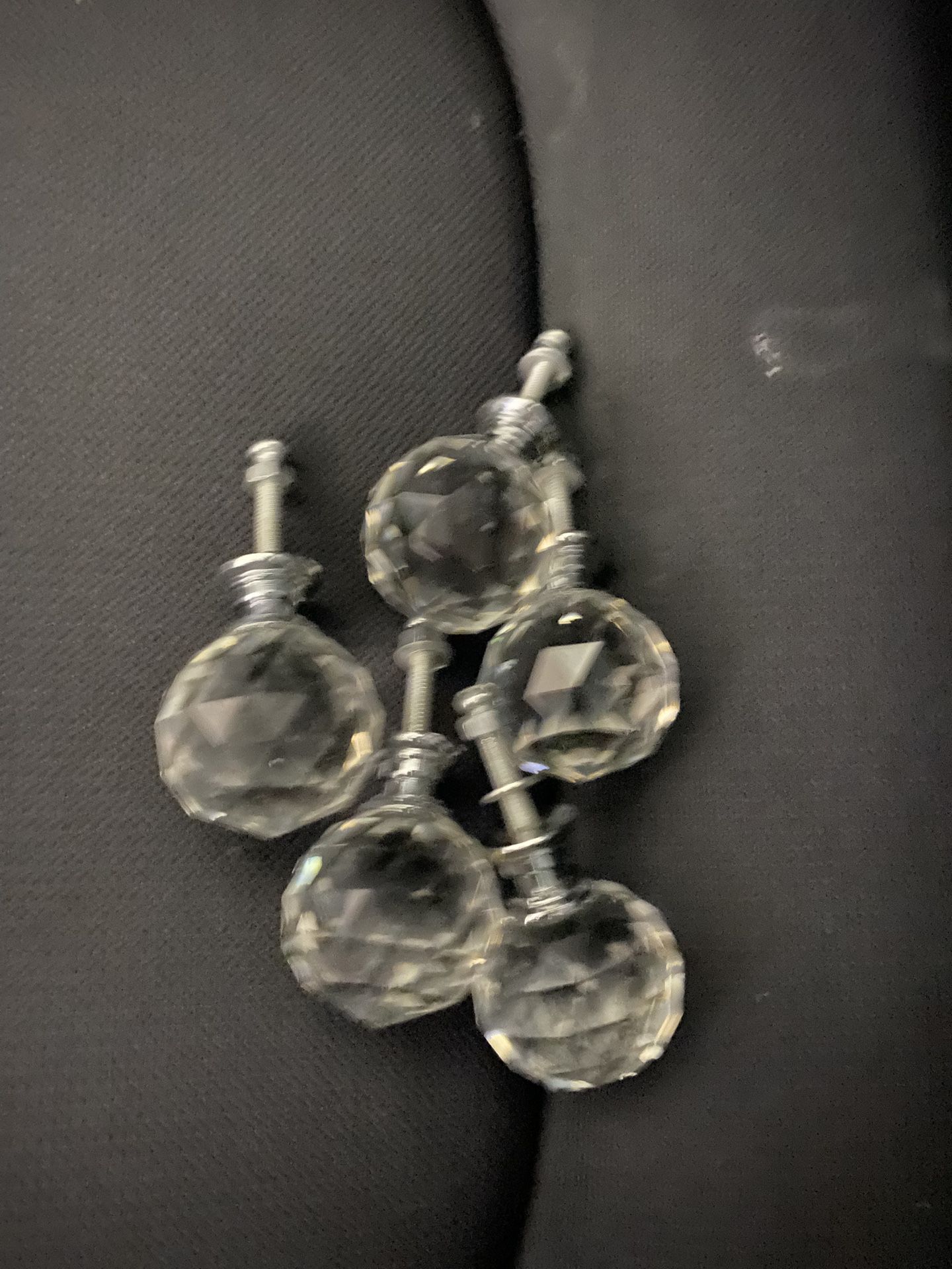 5 Glass Knobs
