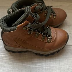 Boys hiking boots size 11 
