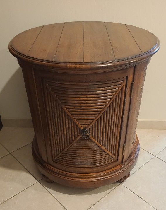 Tommy Bahama Drum Table! 